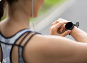 Wearables en smartphones in de sport: wat doet dat met ons mentaal welzijn?